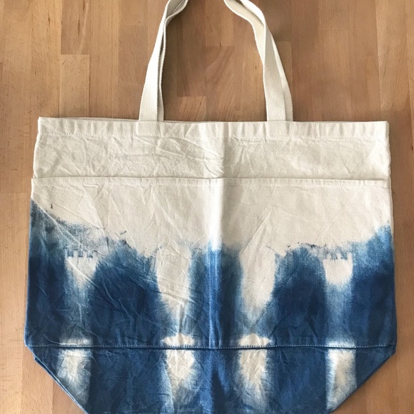 🍁SOLD AT HOME🍁 shibori Tote hand-dyed in indigo - Picture 2 of 3